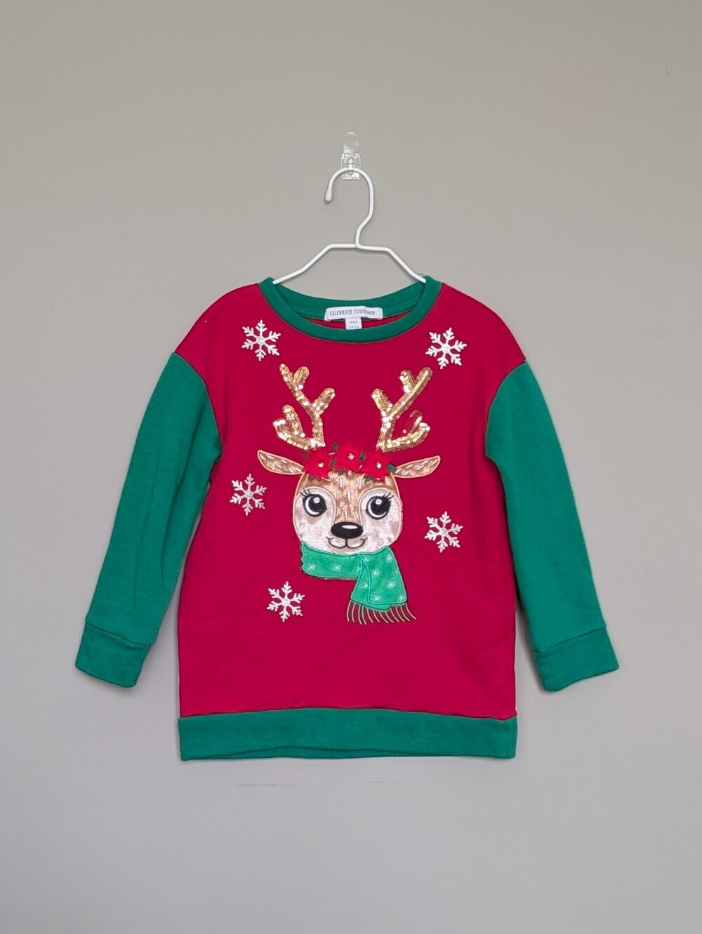 3/$15 - Celebrate Together Festive Reindeer Sequin Sweatshirt Size XXS 4-5